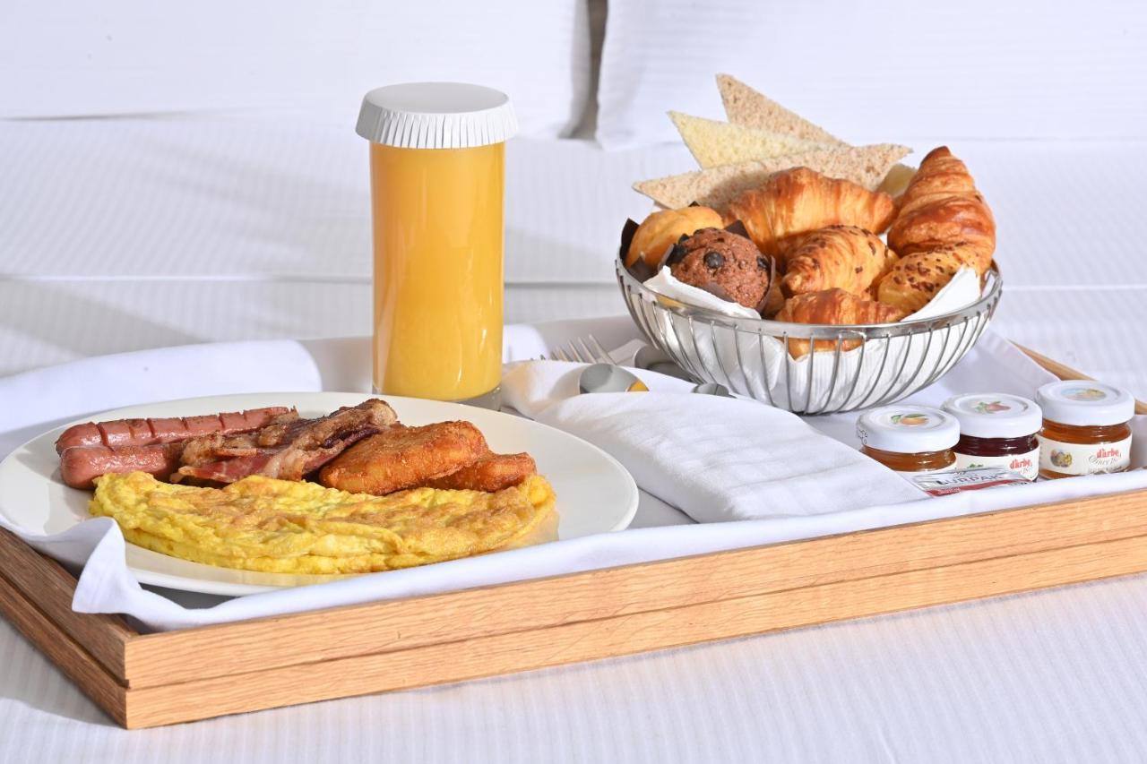 Hotel Clarion Airport