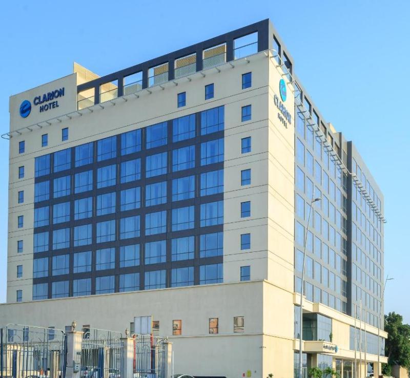Hotel Clarion Airport 4*