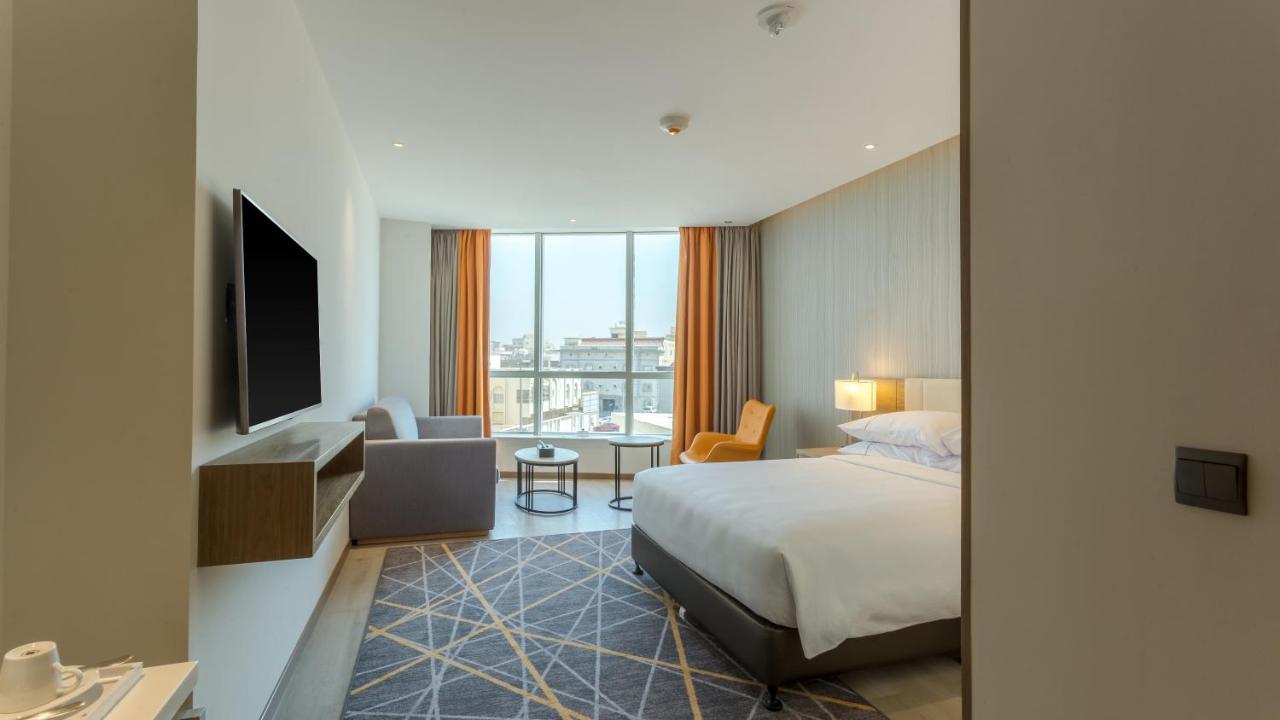 Clarion Airport Hotel 4*
